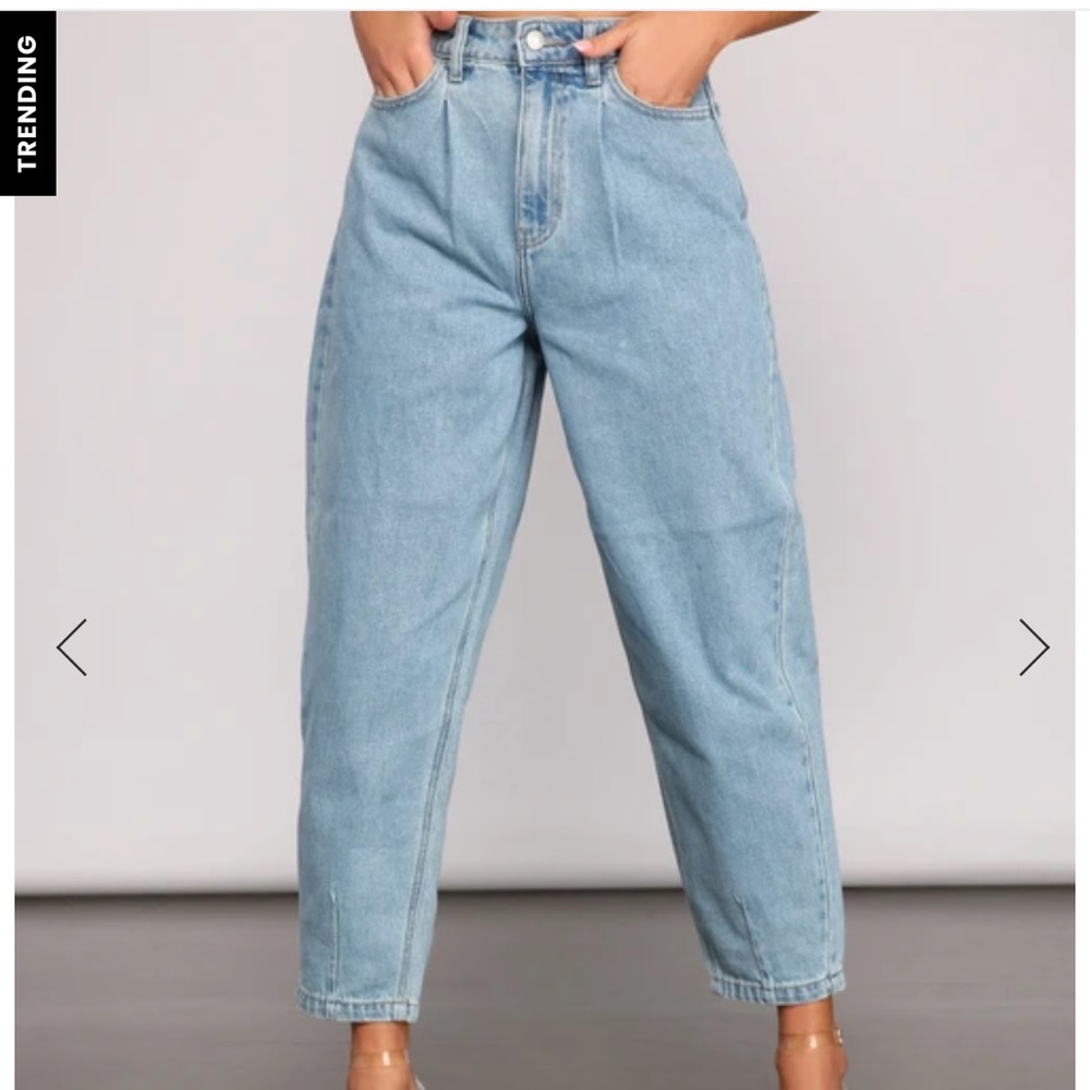 Essential High Rise Balloon Jeans